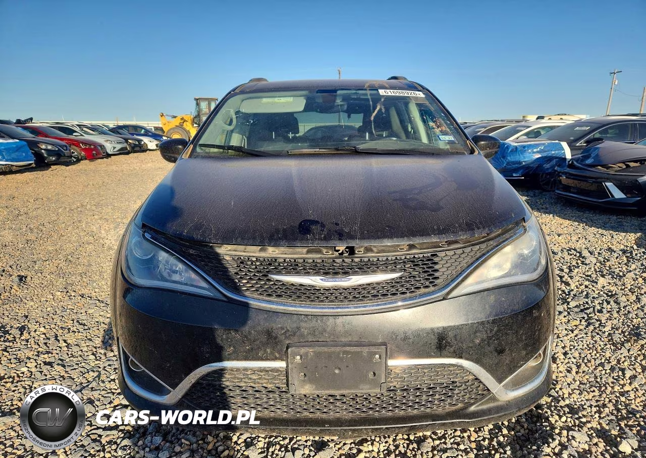 2019 Chrysler Pacifica Touring L VIN:2C4RC1BG4KR650473 - 5