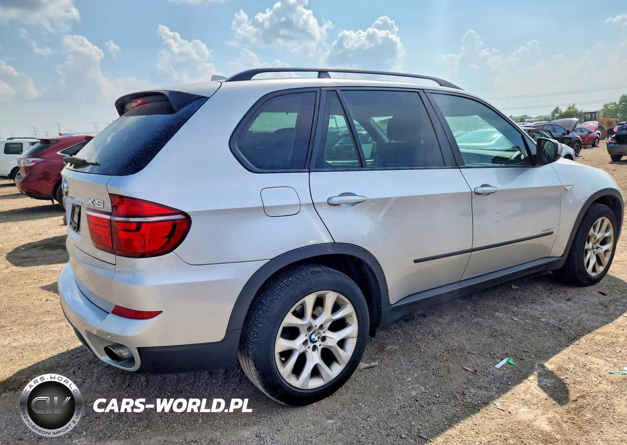 2011 BMW X5 xDrive35I VIN:5UXZV4C58BL739494 - 3