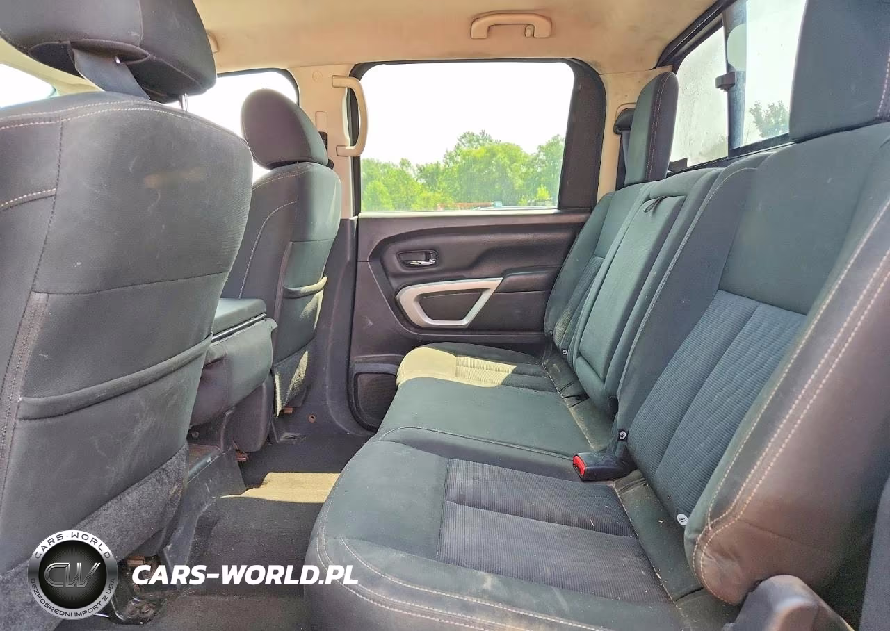 2018 Nissan Titan S VIN:1N6AA1EJ7JN501199 - 10