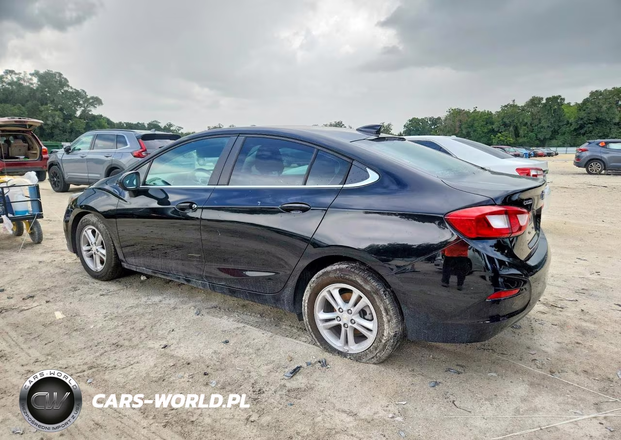 2018 Chevrolet Cruze Lt VIN:1G1BE5SMXJ7247258 - 2