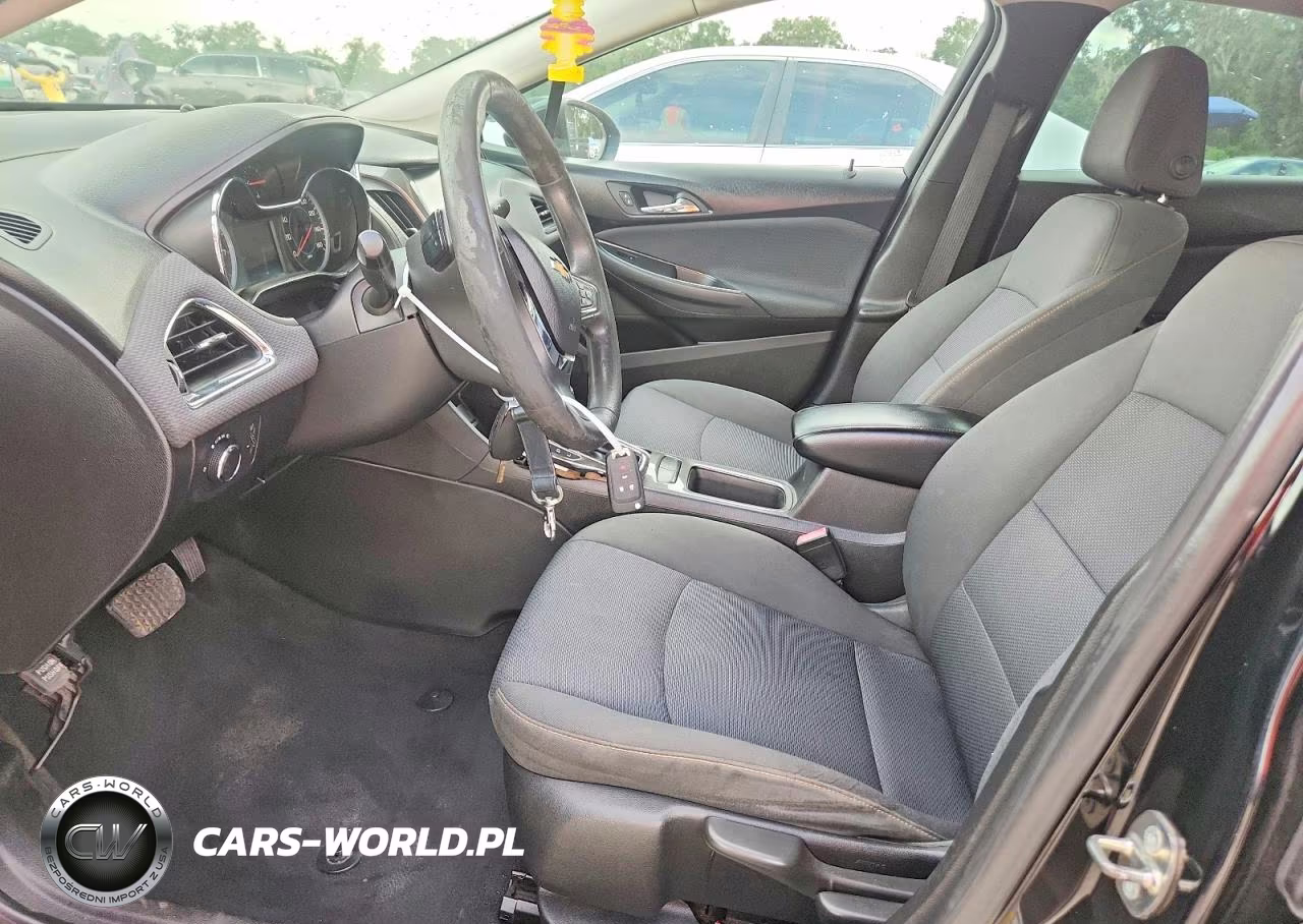 2018 Chevrolet Cruze Lt VIN:1G1BE5SMXJ7247258 - 7