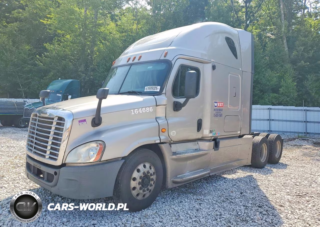 2013 Freightliner Cascadia 125