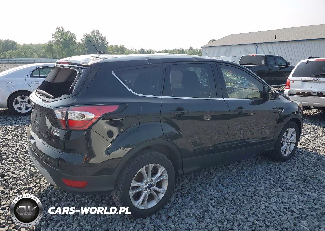 2017 Ford Escape Se VIN:1FMCU0GD4HUC46348 - 3