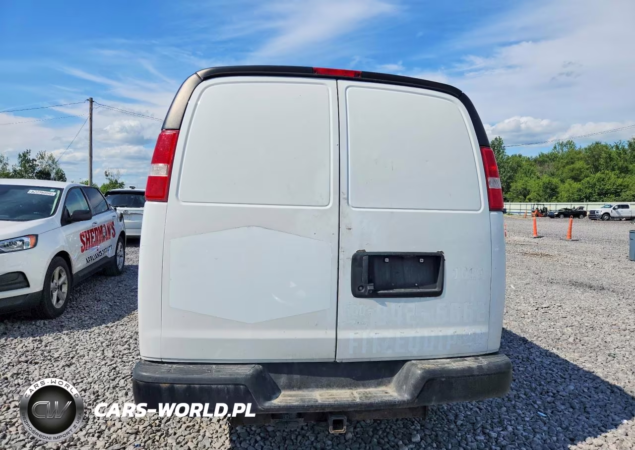 2017 GMC Savana G2500 VIN:1GTW7AFF8H1157448 - 6