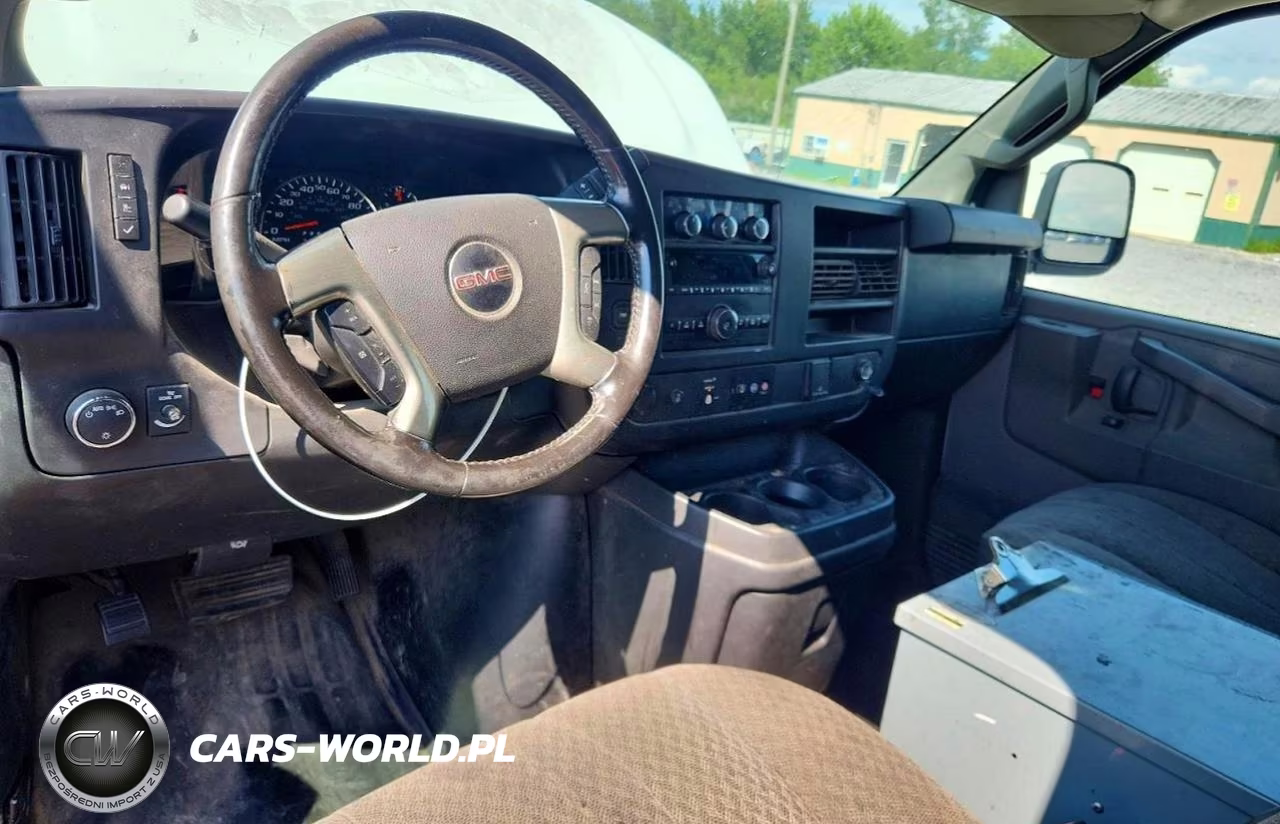 2017 GMC Savana G2500 VIN:1GTW7AFF8H1157448 - 8