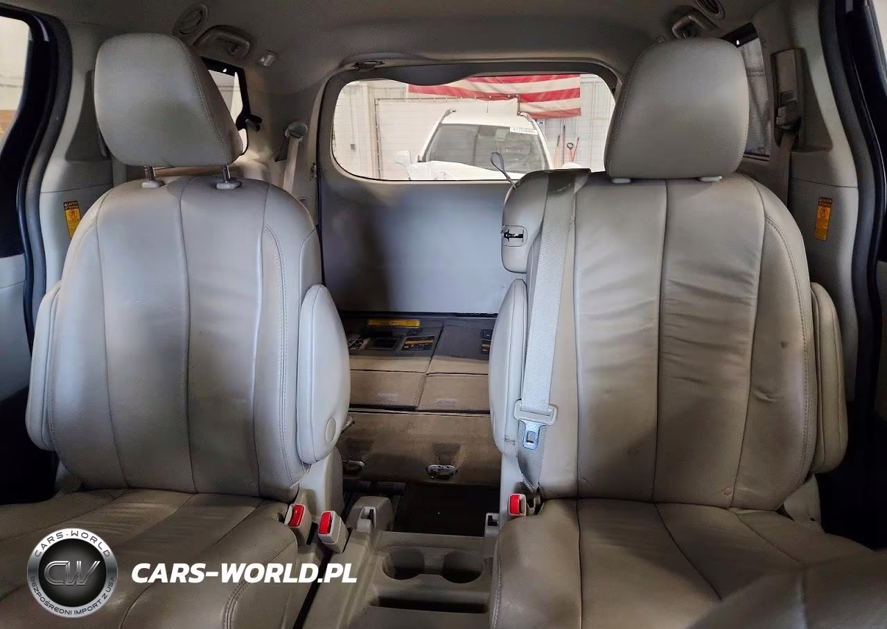 2014 Toyota Sienna Xle 8-Passenger VIN:5TDYK3DC2ES411942 - 10