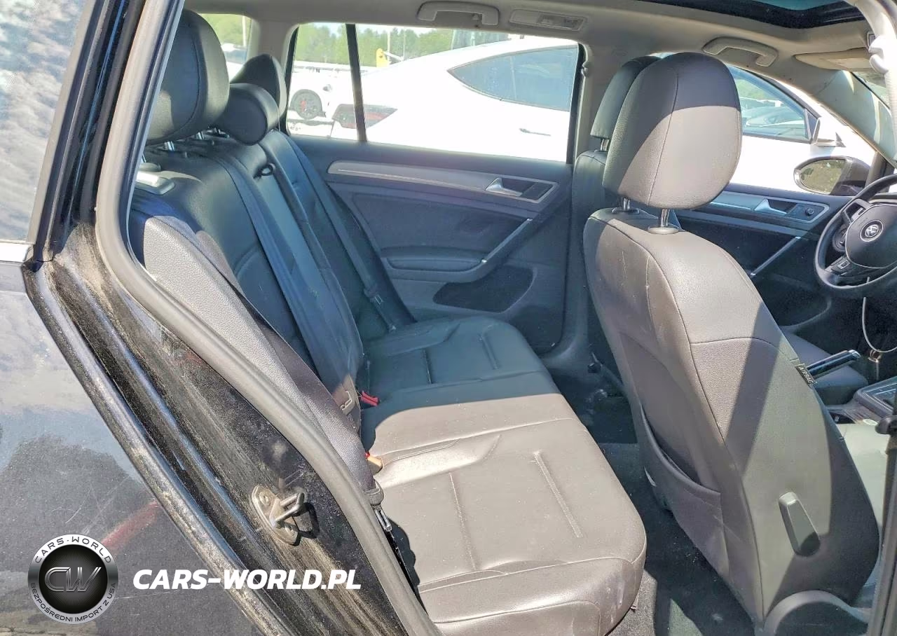 2015 Volkswagen Golf Sportwagen S VIN:3VWC17AU2FM519588 - 10