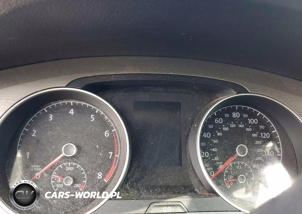 2015 Volkswagen Golf Sportwagen S VIN:3VWC17AU2FM519588 - 9