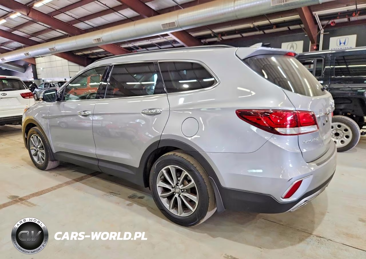 2018 Hyundai Santa Fe Se VIN:KM8SNDHF5JU291918 - 2