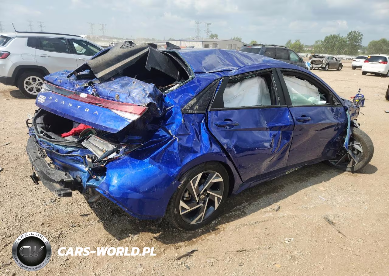 2025 Hyundai Elantra Sel Sport VIN:KMHLM4DG2SU876883 - 3