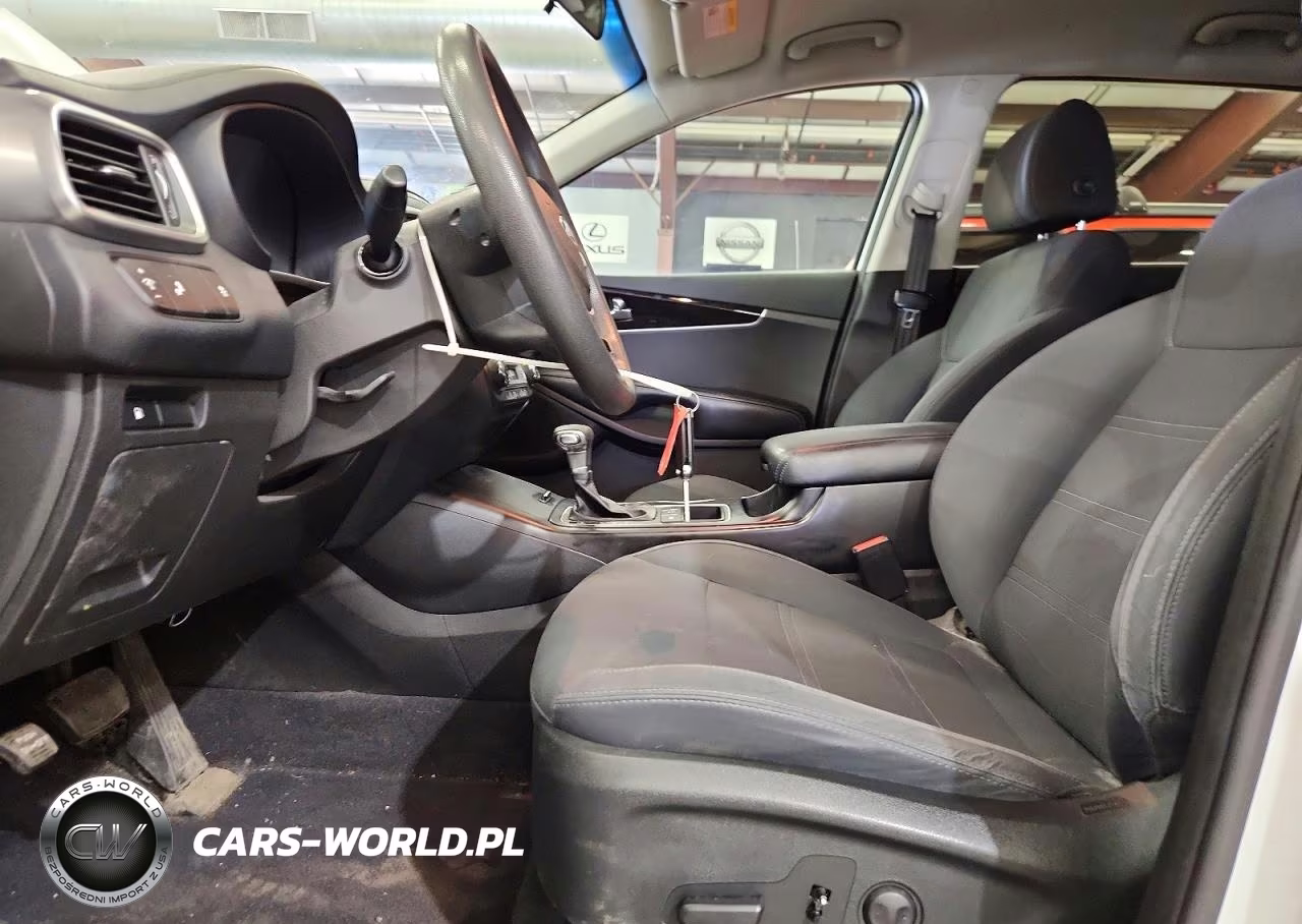 2019 Kia Sorento Lx V6 VIN:5XYPGDA53KG448743 - 7