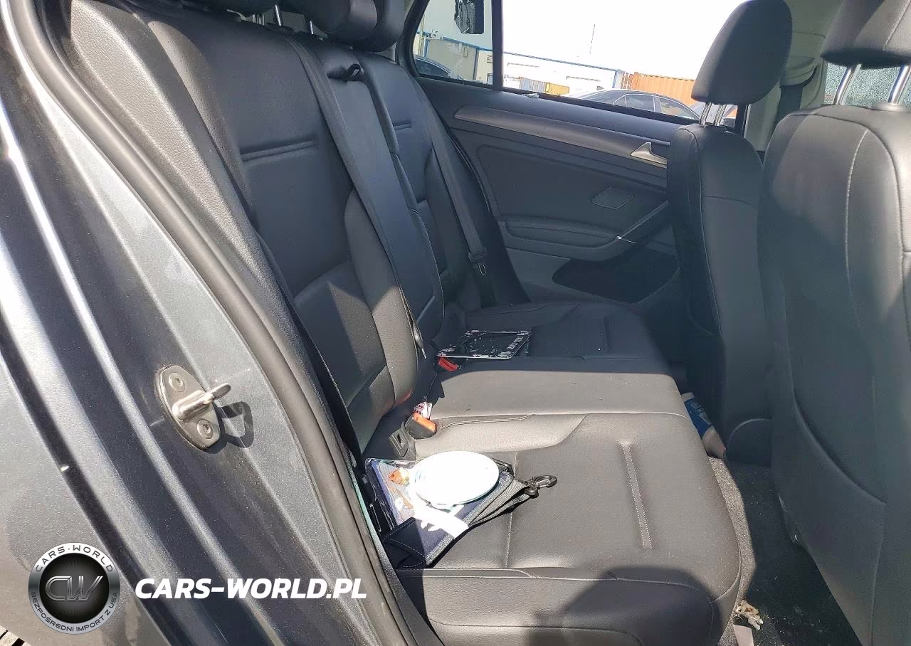 2021 Volkswagen Golf VIN:3VWG57AU1MM001006 - 10