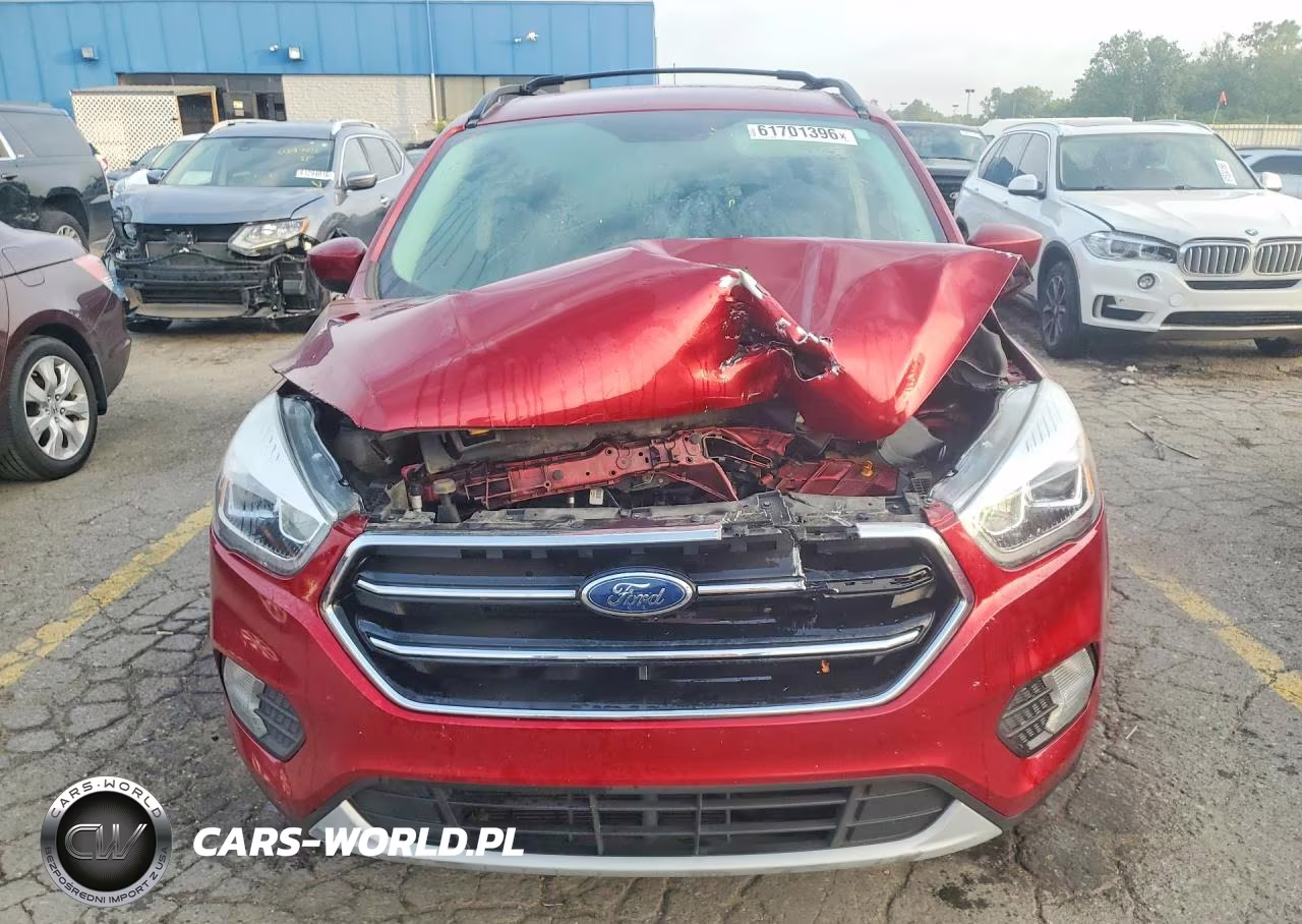 2017 Ford Escape Se VIN:1FMCU9GD2HUC63654 - 5