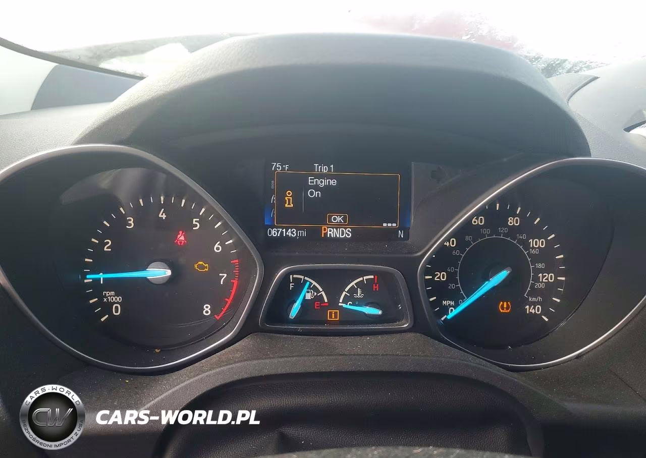 2017 Ford Escape Se VIN:1FMCU9GD2HUC63654 - 9