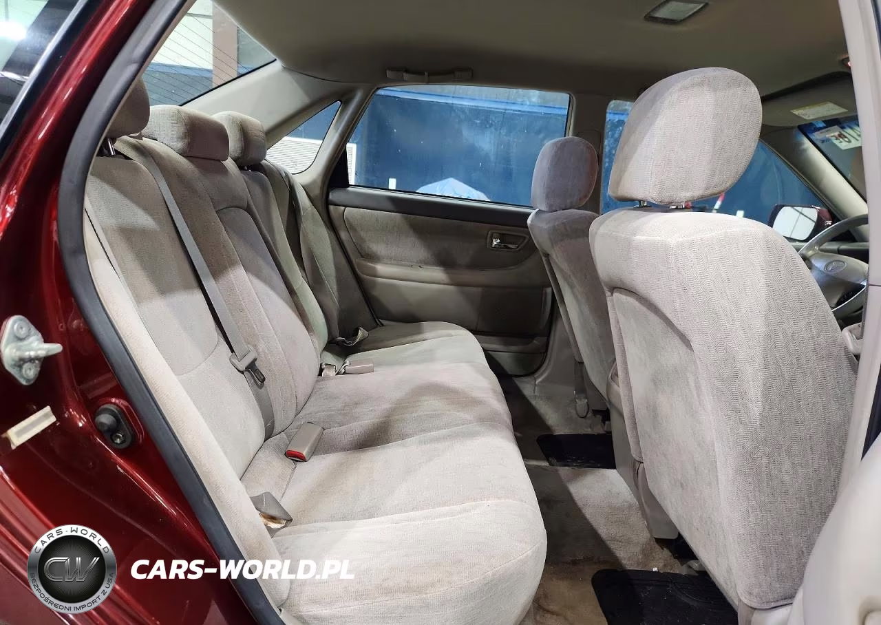 2000 Toyota Avalon VIN:4T1BF28B2YU077476 - 10
