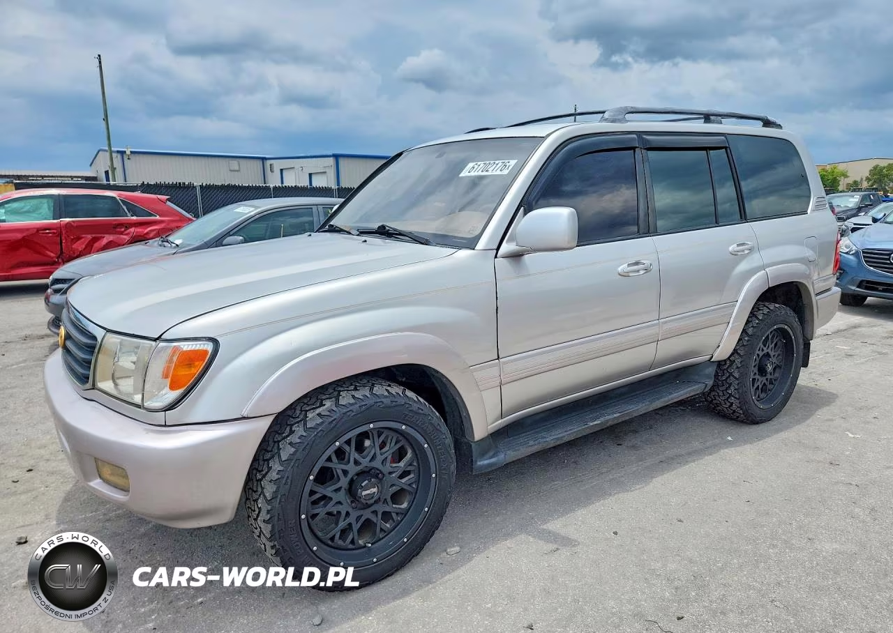 1999 Toyota Land Cruiser Base