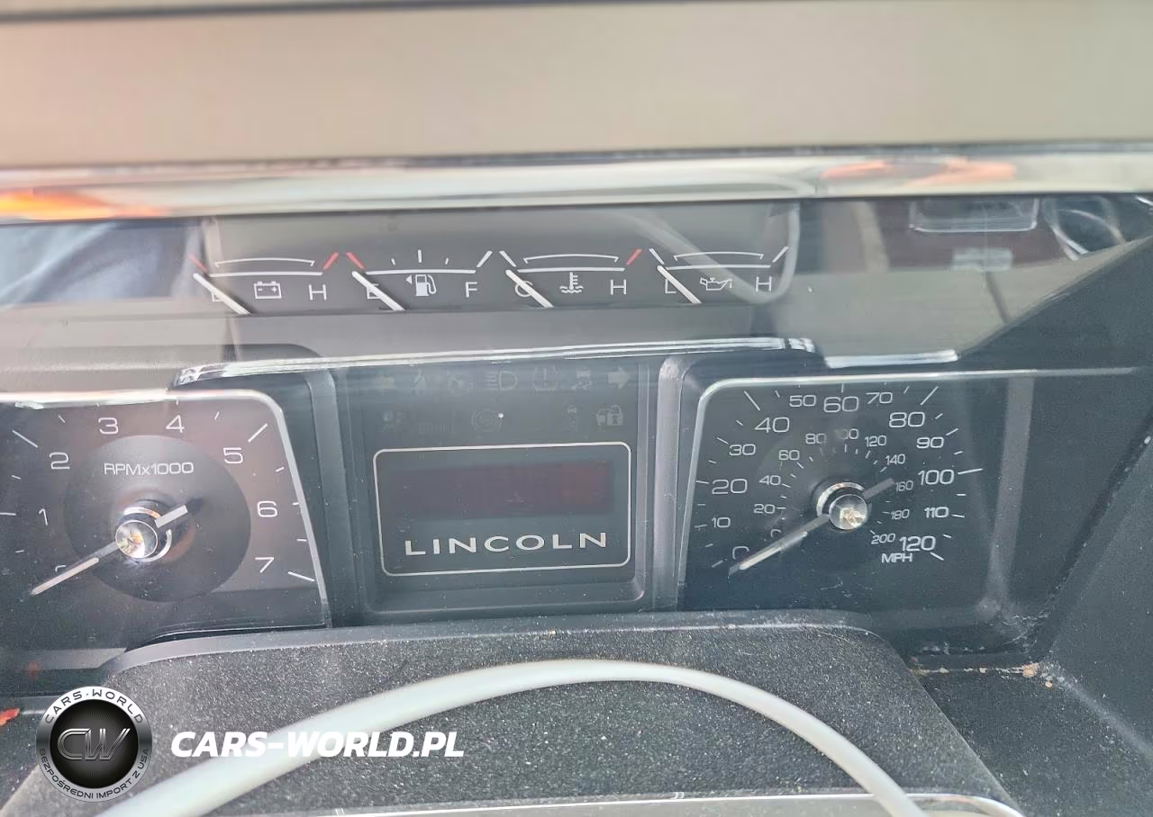 2014 Lincoln Navigator L VIN:5LMJJ3J52EEL03216 - 9