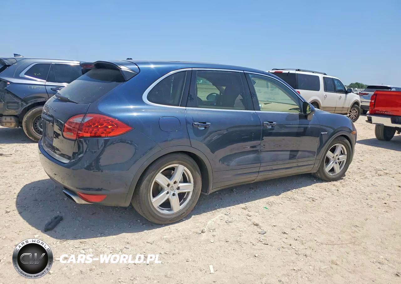 2011 Porsche Cayenne S Hybrid VIN:WP1AE2A29BLA94199 - 3