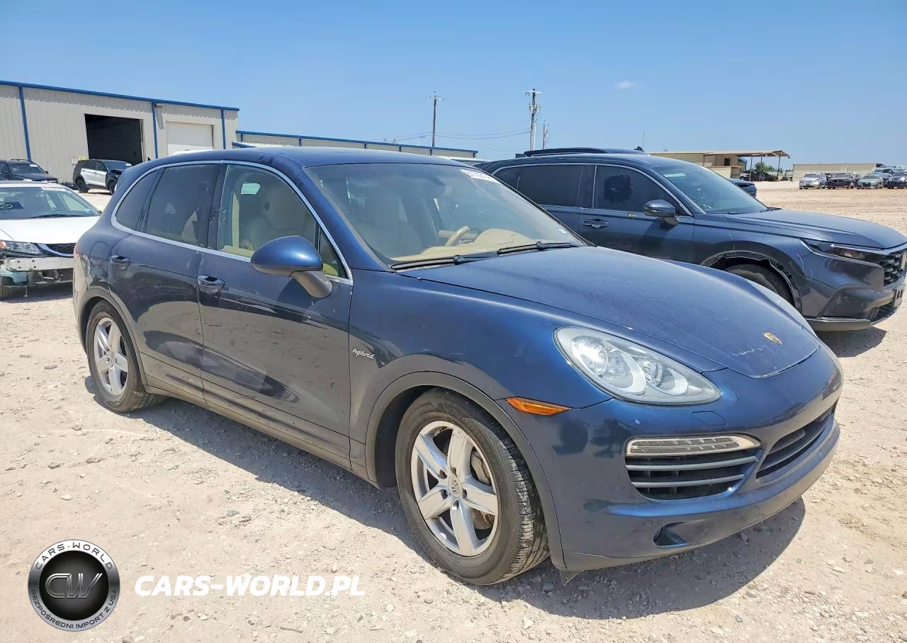 2011 Porsche Cayenne S Hybrid VIN:WP1AE2A29BLA94199 - 4