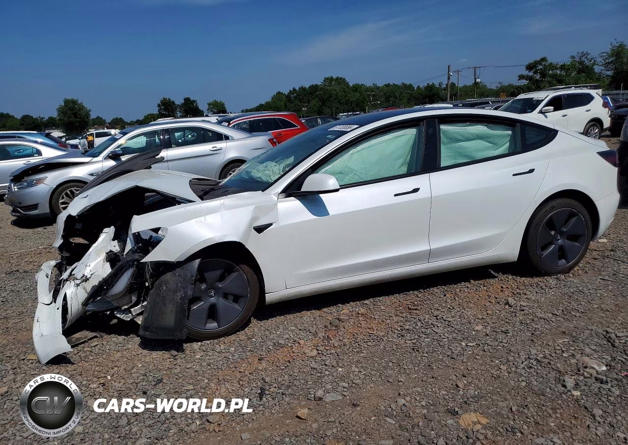 2022 Tesla Model 3 – zdjęcie 1 z 12