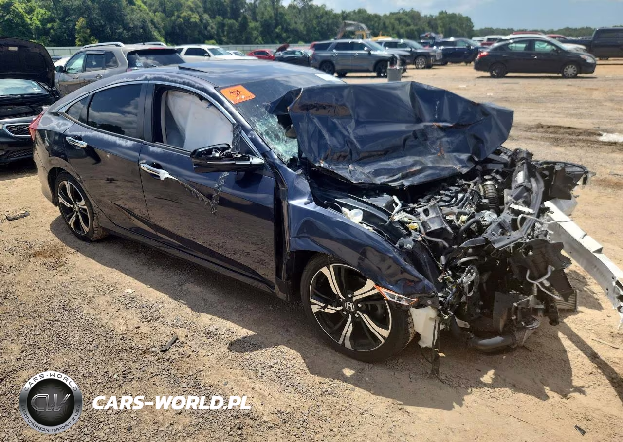 2018 Honda Civic Touring VIN:2HGFC1F97JH643554 - 4