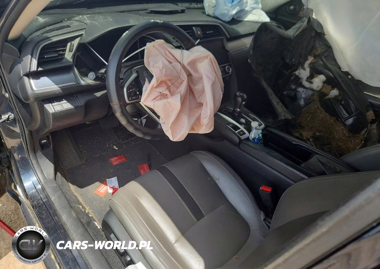 2018 Honda Civic Touring VIN:2HGFC1F97JH643554 - 8