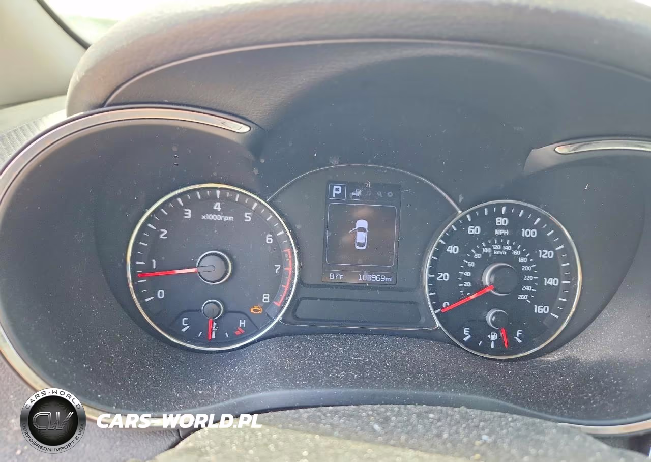 2018 Kia Forte Ex VIN:3KPFL4A89JE235678 - 9