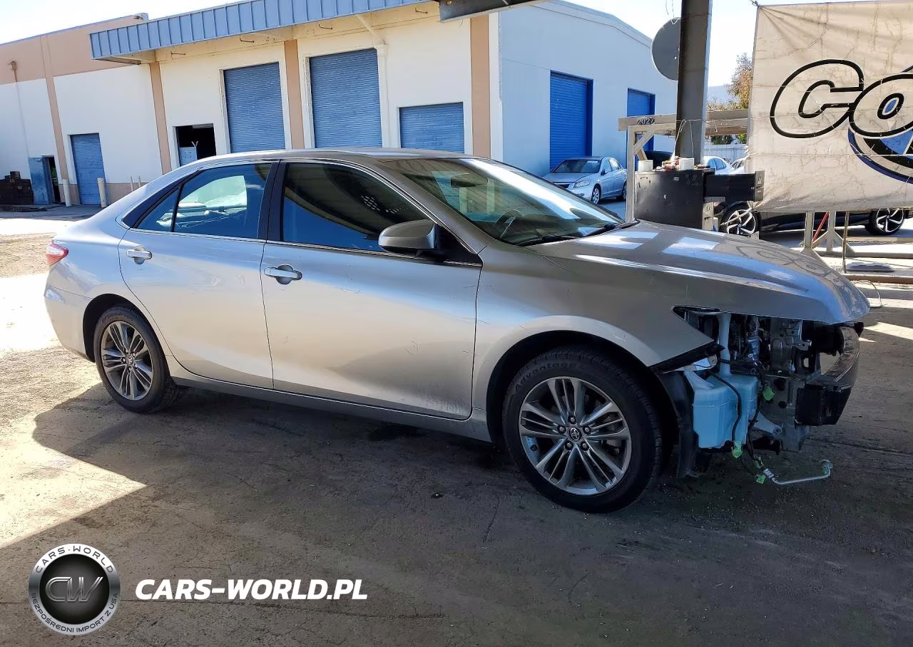 2016 Toyota Camry Se VIN:4T1BF1FK0GU611182 - 4
