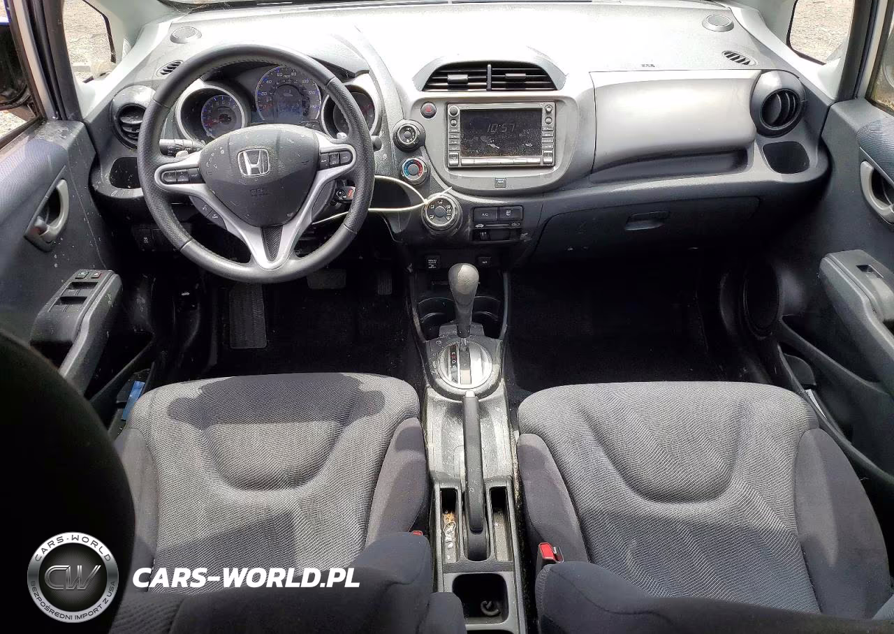 2011 Honda Fit Sport VIN:JHMGE8H65BC016296 - 8