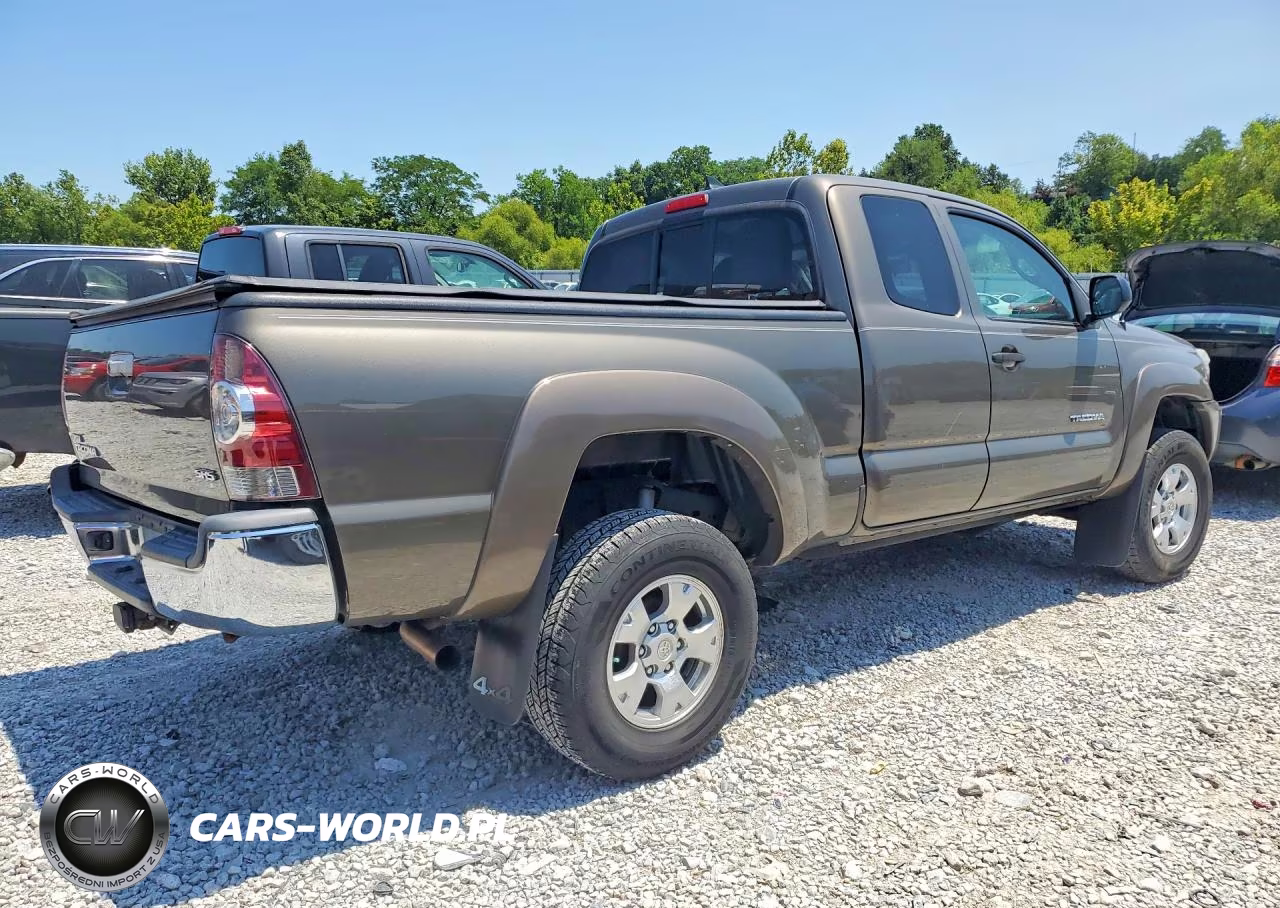 2014 Toyota Tacoma Base VIN:5TFUX4EN6EX027694 - 3