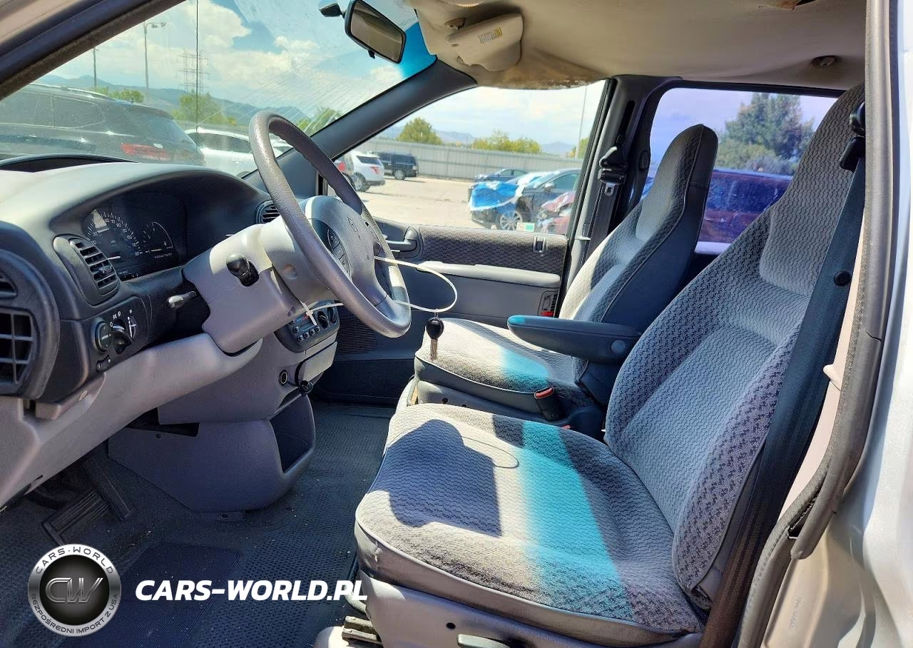 2000 Chrysler Voyager VIN:2C4GJ2534YR647657 - 7