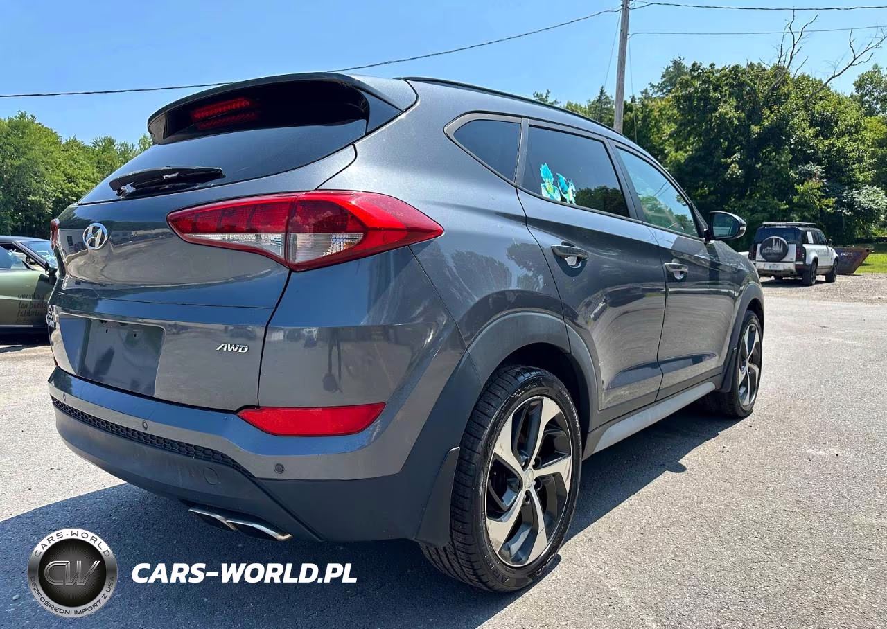 2018 Hyundai Tucson Value VIN:KM8J3CA25JU691996 - 3
