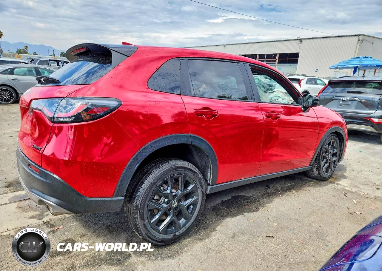 2025 Honda Hr-V Sport VIN:3CZRZ2H51SM768234 - 3