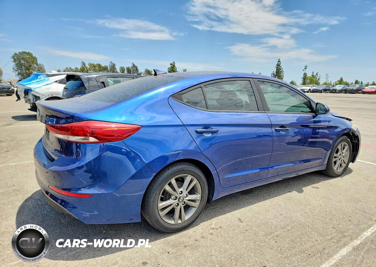 2017 Hyundai Elantra Se VIN:5NPD84LF9HH023924 - 3