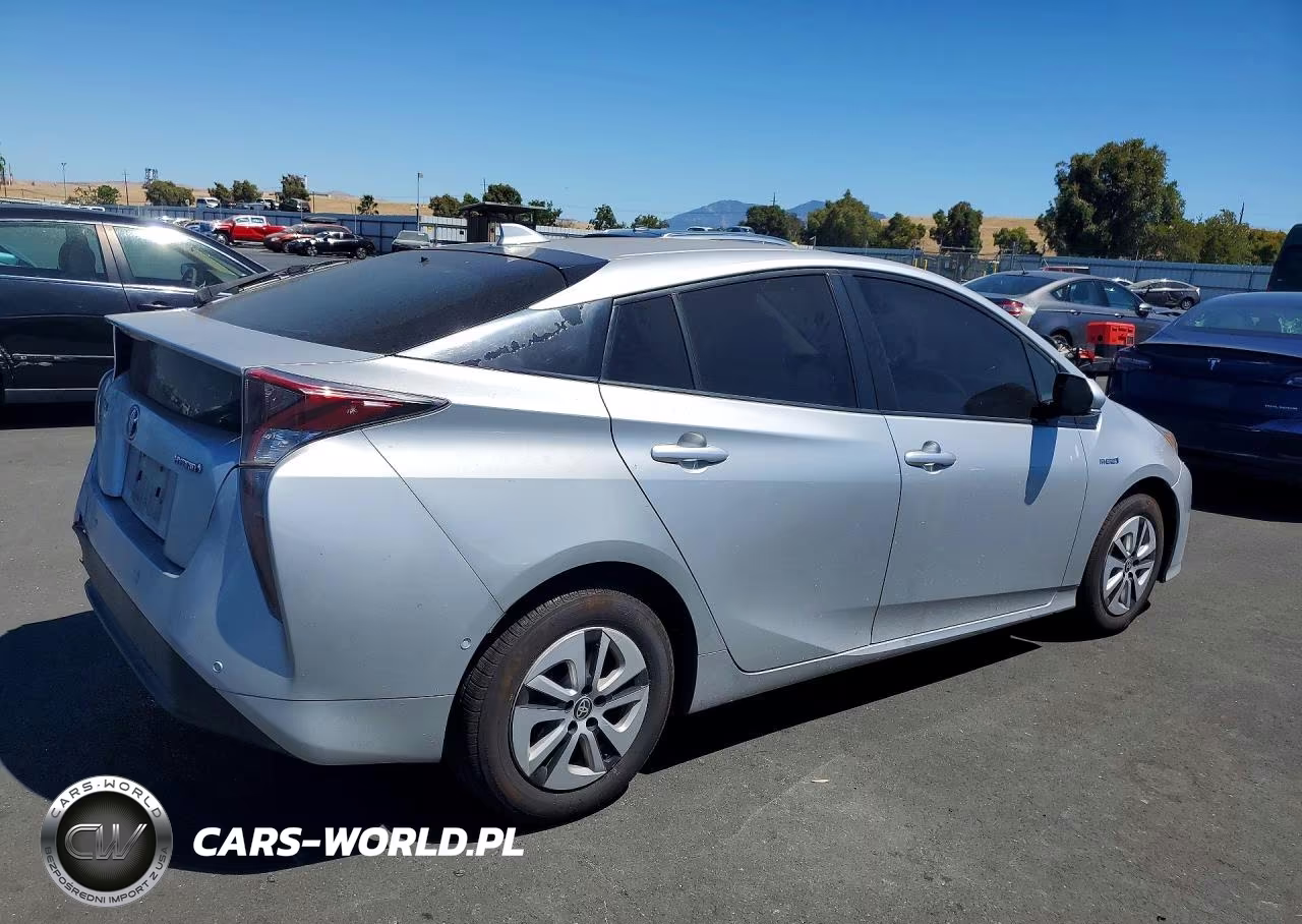 2017 Toyota Prius Two VIN:JTDKBRFU0H3578823 - 3