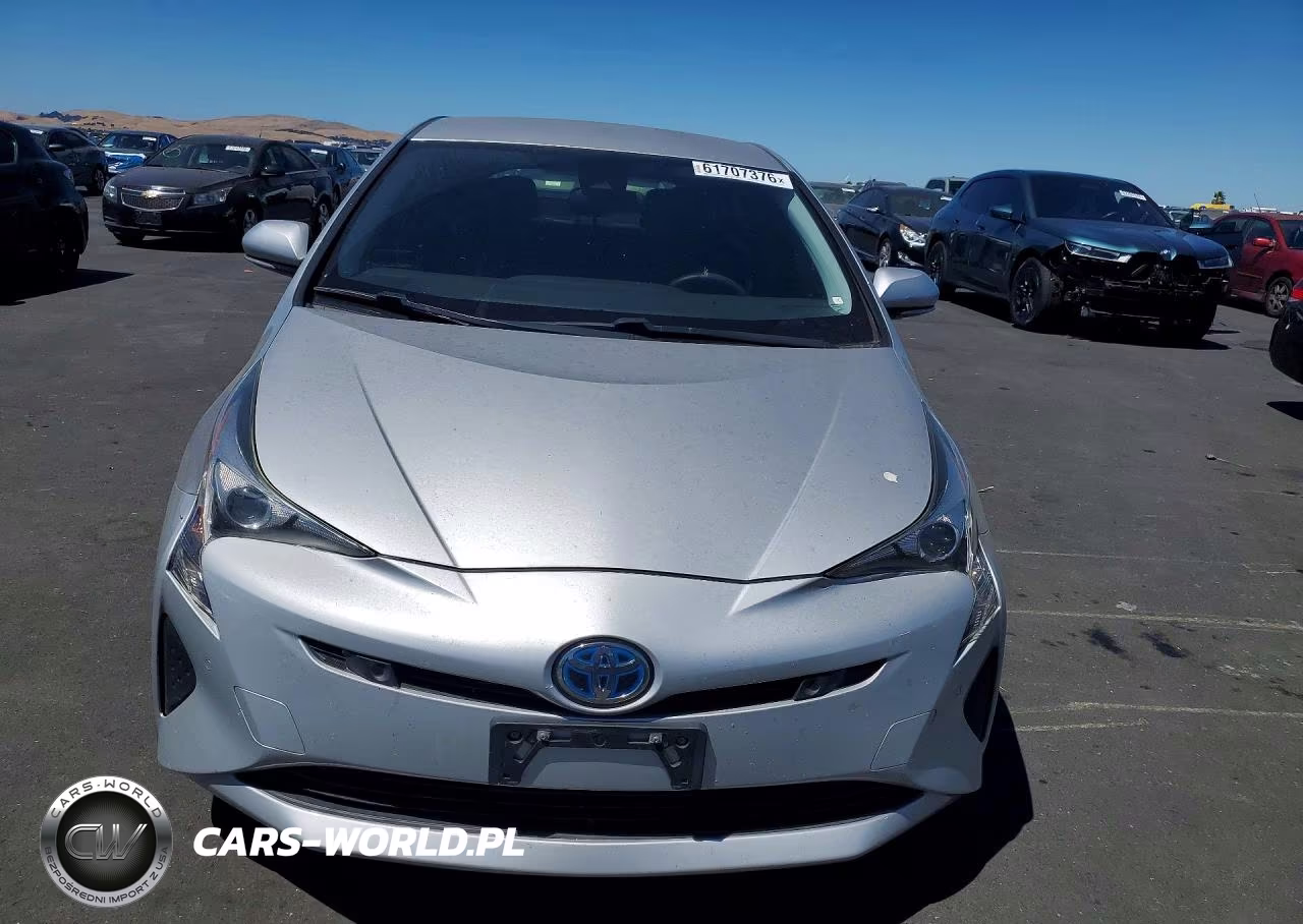 2017 Toyota Prius Two VIN:JTDKBRFU0H3578823 - 5