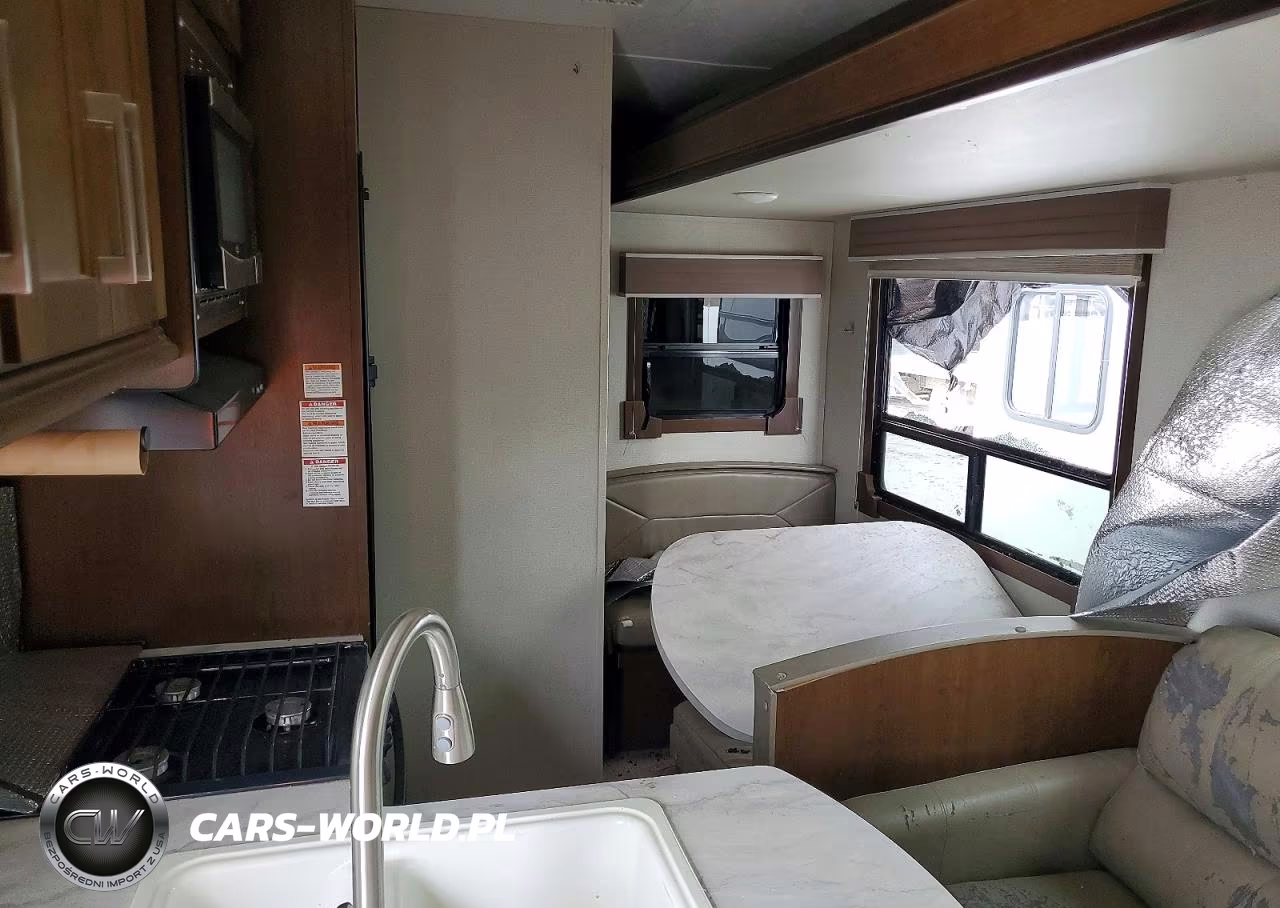 2019 Foret Sriver Crusader Camper VIN:5ZT3CSVB0KG124353 - 6