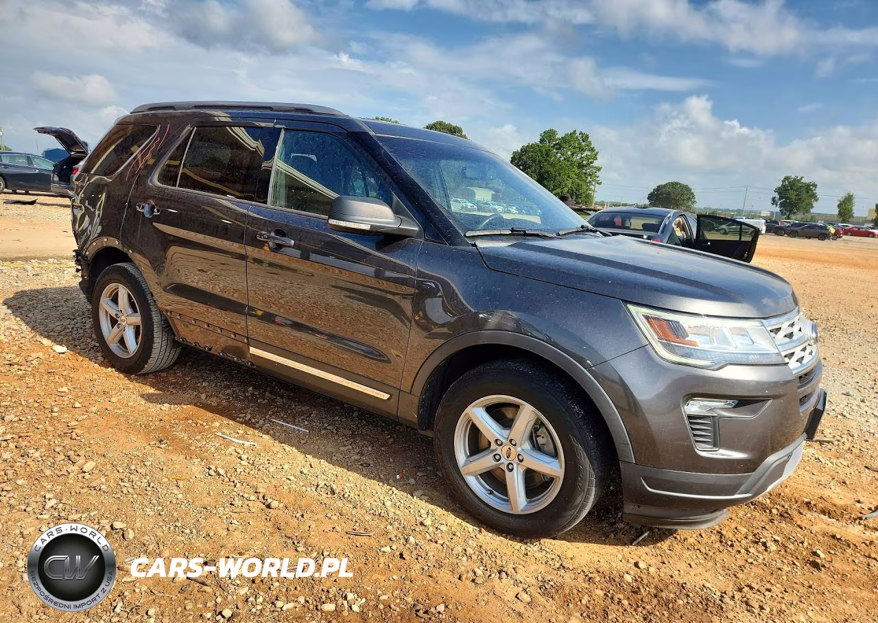 2019 Ford Explorer Xlt VIN:1FM5K7DHXKGA75562 - 4