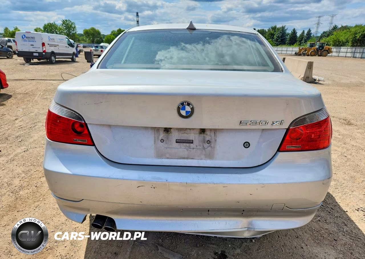 2007 BMW 530 Xi VIN:WBANF735X7CU21413 - 6