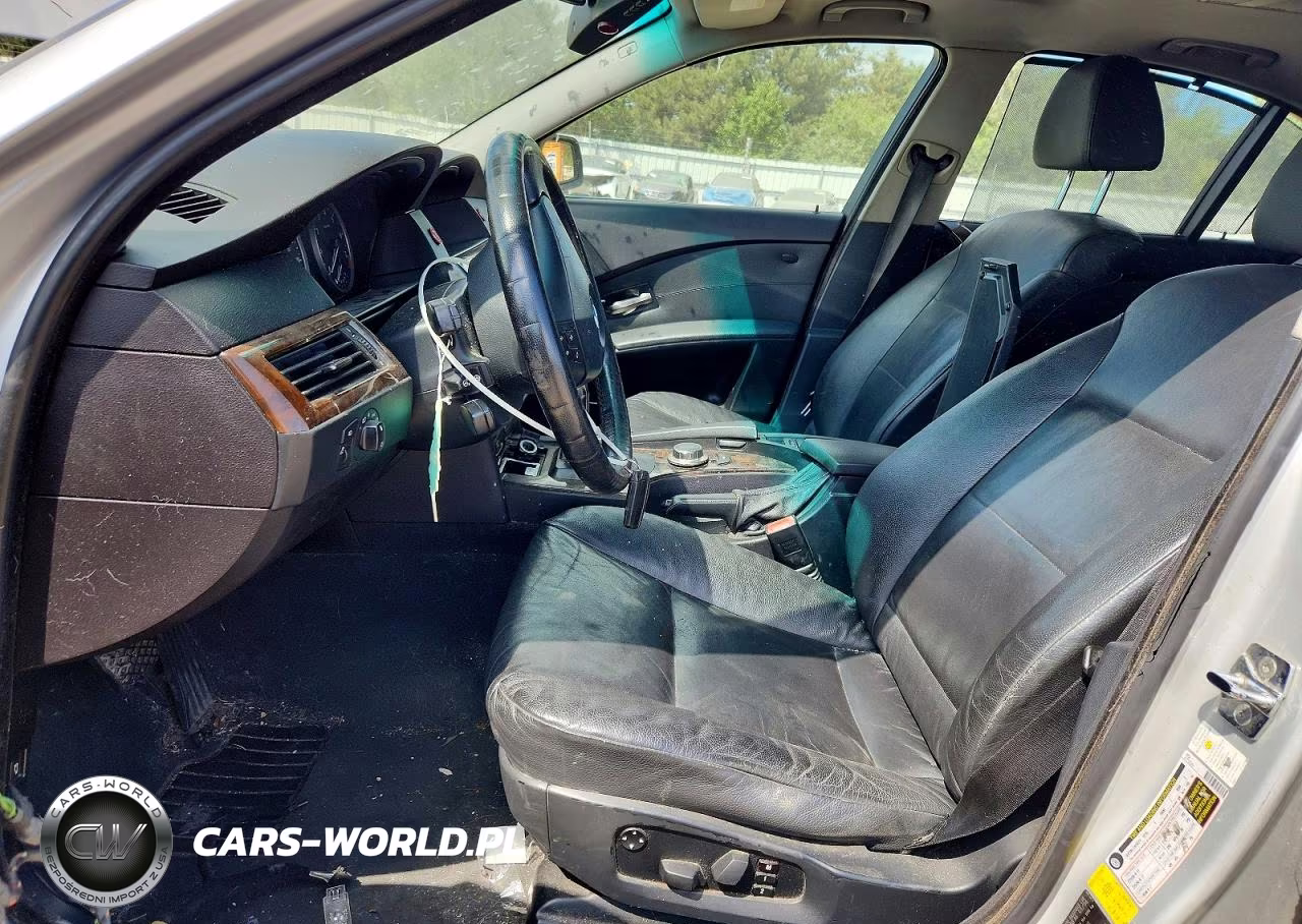 2007 BMW 530 Xi VIN:WBANF735X7CU21413 - 7