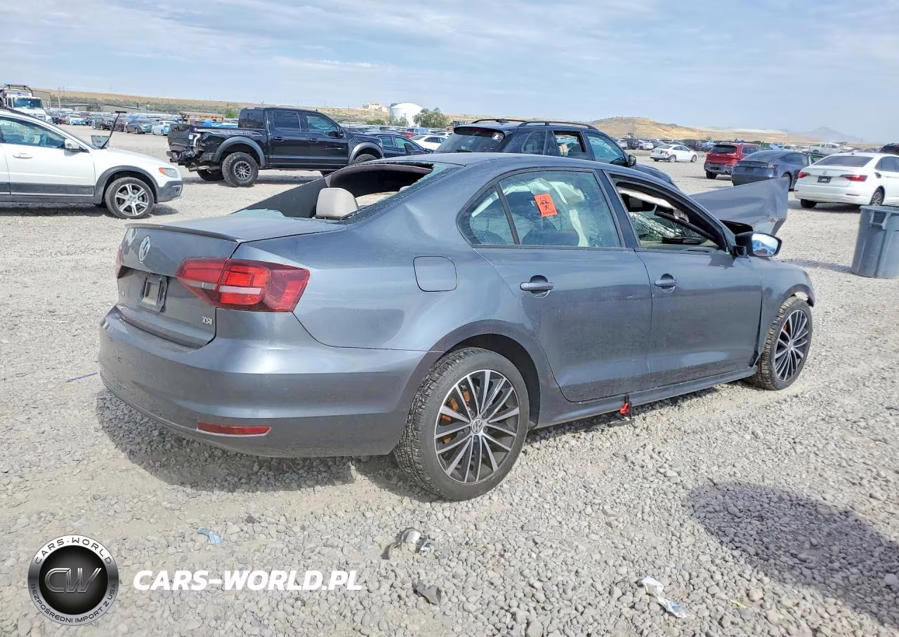 2016 Volkswagen Jetta Sport VIN:3VWD17AJ9GM295540 - 3