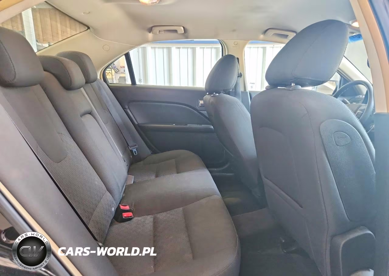 2010 Ford Fusion Se VIN:3FAHP0HA4AR383895 - 10