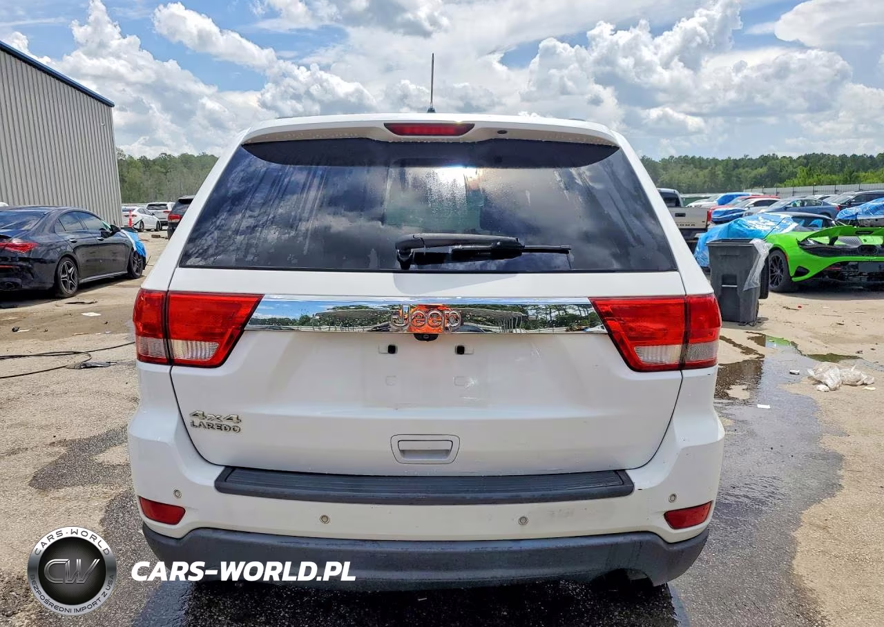 2013 Jeep Grand Cherokee Laredo VIN:1C4RJFAG9DC513576 - 6