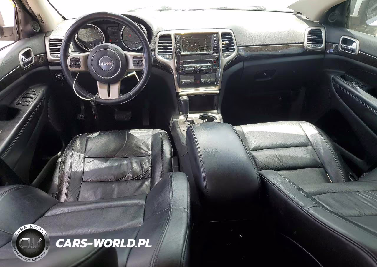 2013 Jeep Grand Cherokee Laredo VIN:1C4RJFAG9DC513576 - 8