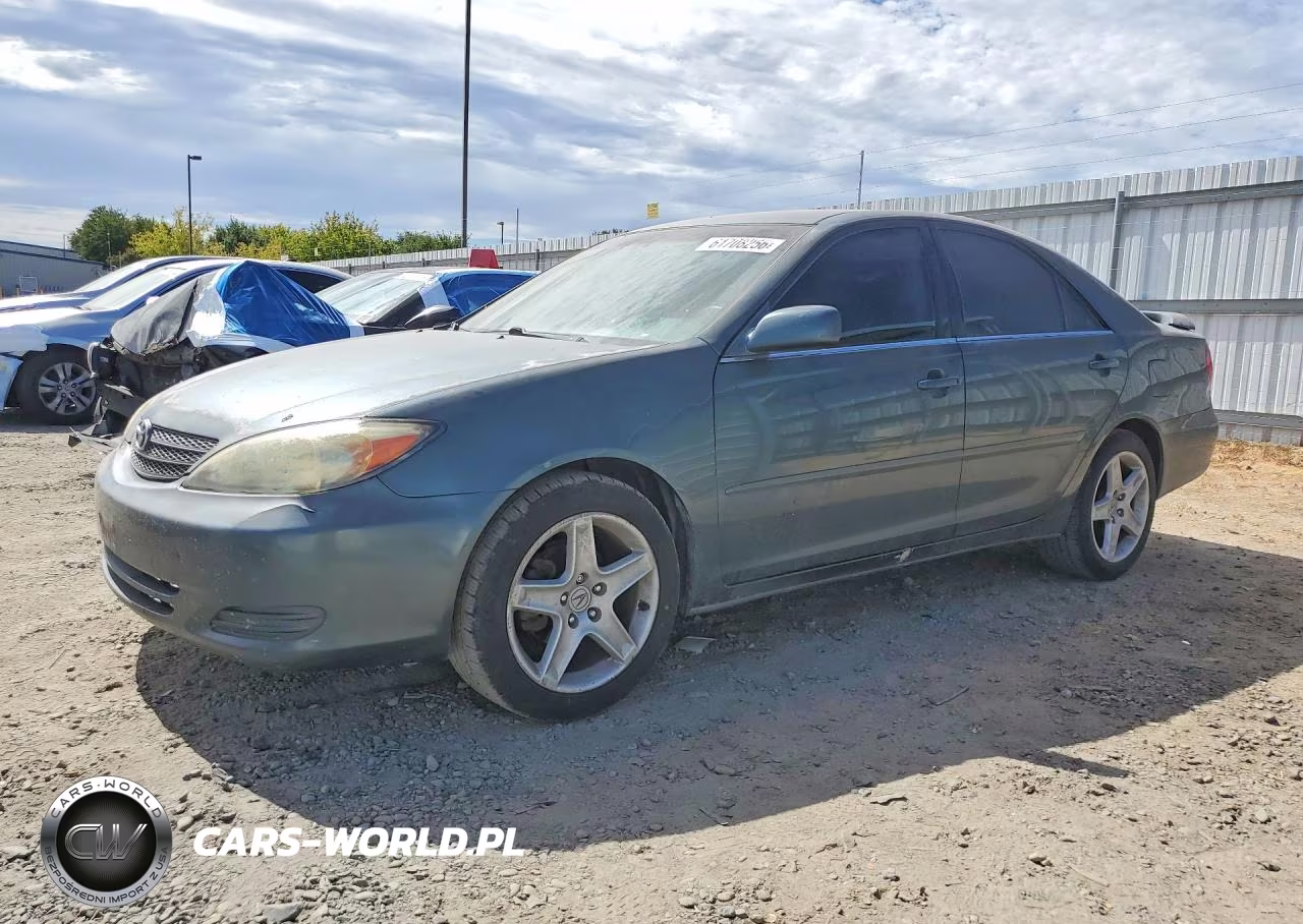 2004 Toyota Camry Le – zdjęcie 1 z 12