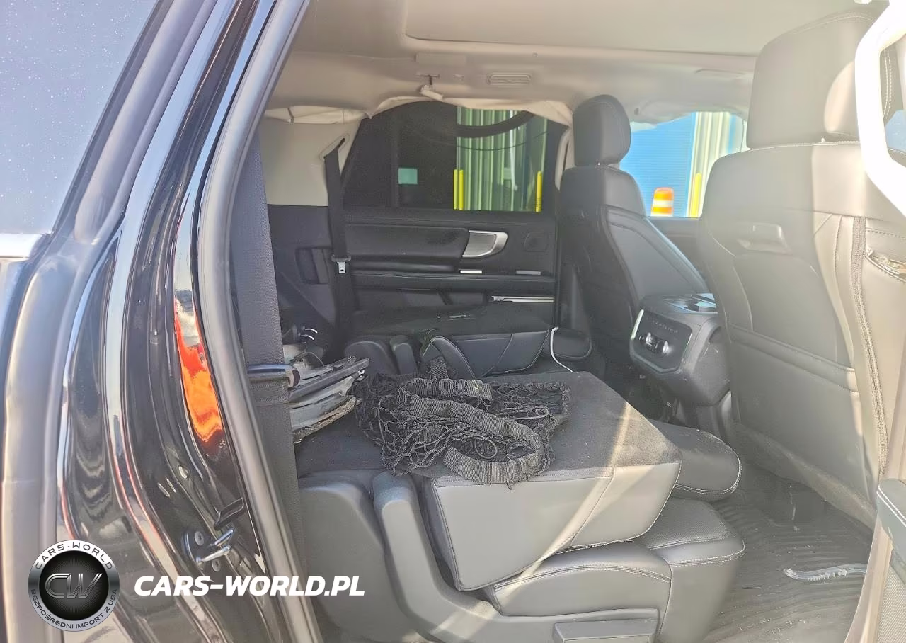 2025 Ford Expedition Max Platinum VIN:1FMJK1M81SEA28993 - 11