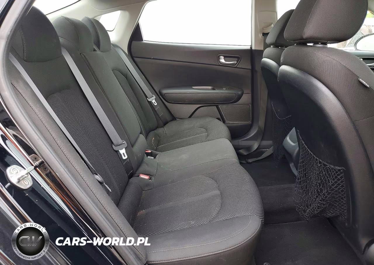 2019 Kia Optima Lx VIN:5XXGT4L38KG300115 - 10