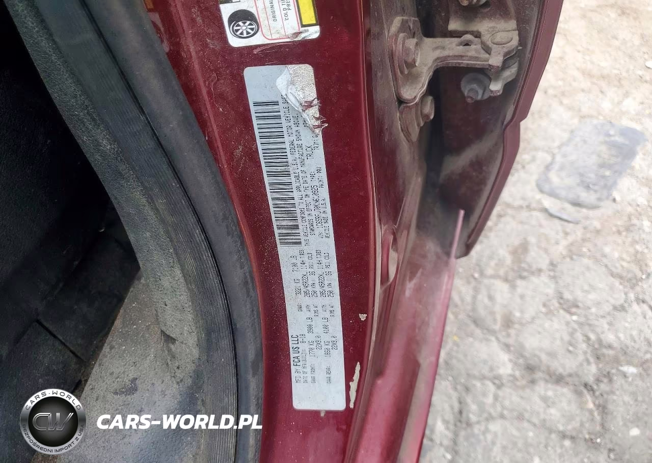 2019 Ram 1500 Laramie VIN:1C6SRFJT0KN610925 - 12