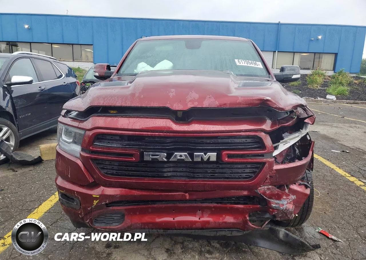 2019 Ram 1500 Laramie VIN:1C6SRFJT0KN610925 - 5
