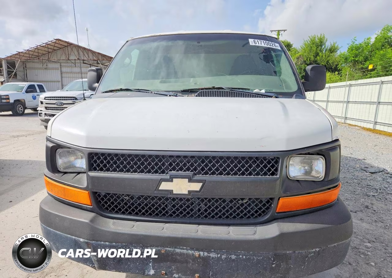 2011 Chevrolet Express 2500 Work Van VIN:1GCWGFFA2B1127371 - 5